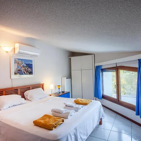 Βίλα Sani Citrine With Shared Pool *