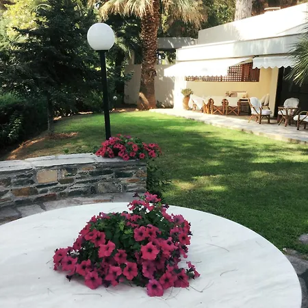 Villa Sani Citrine With Shared Pool *